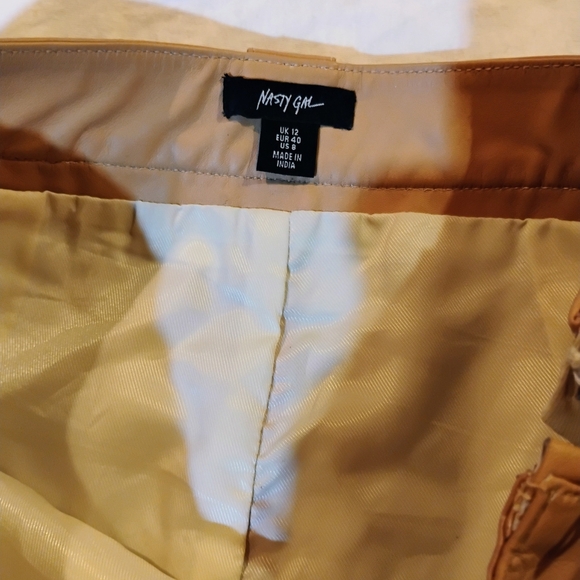 Nasty Gal Size 8 Leather Hot Pants Minor Damage As You Can See In 2 Pictures - Picture 7 of 10